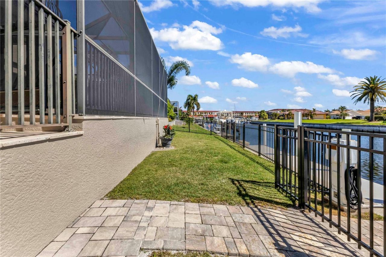44 Colony Point Drive, Punta Gorda, FL 33950 Photo