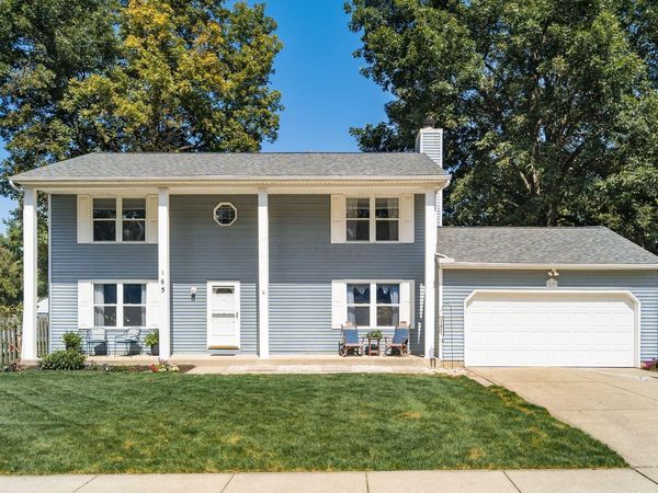 165 Timber Ridge Drive , Pickerington, OH 43147