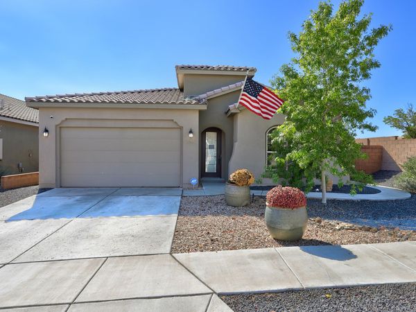 7015 Wrangell Loop NE, Rio Rancho, NM 87144