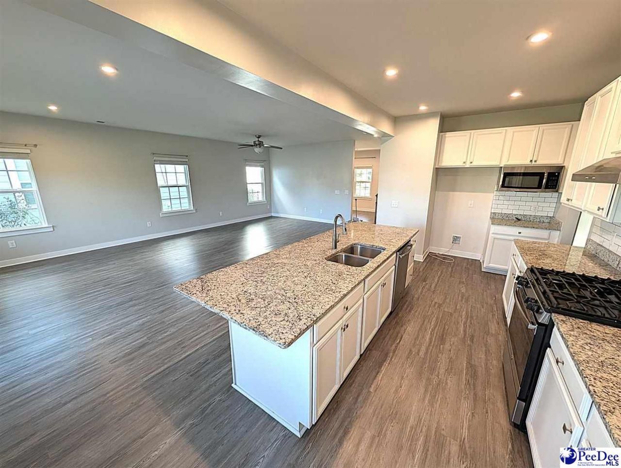 113 Corvus St Photo 11