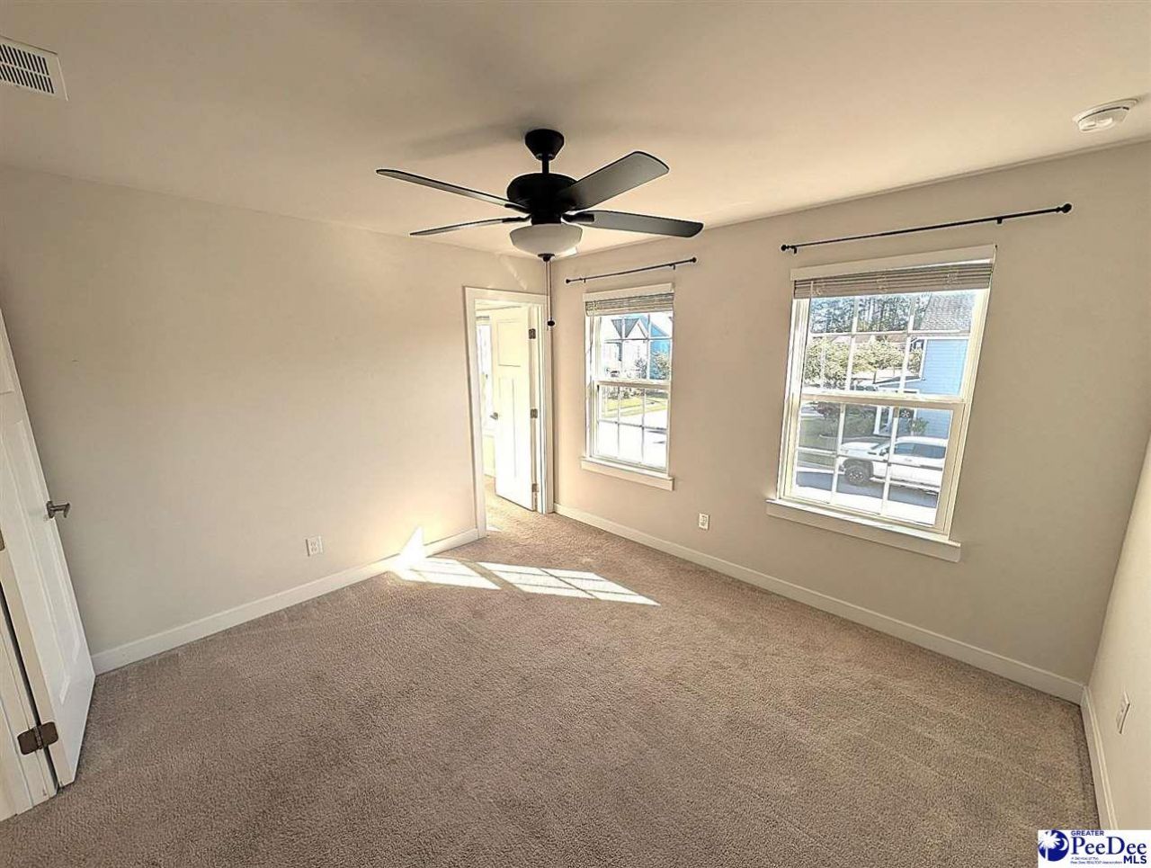 113 Corvus St Photo 25