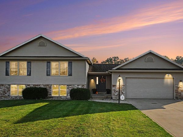 71409 Ilean Road, Edwardsburg, MI 49112