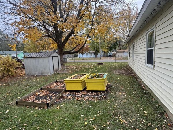 4804 Delbrook Avenue, Lansing, MI 48910