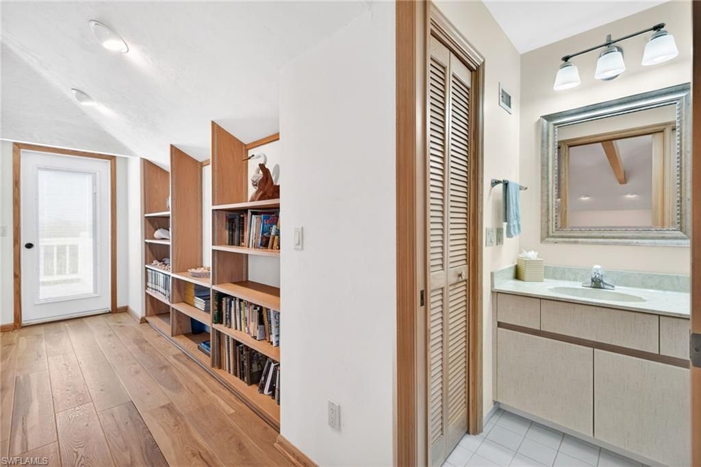1422 Sanderling Cir , Sanibel, FL 33957 Photo