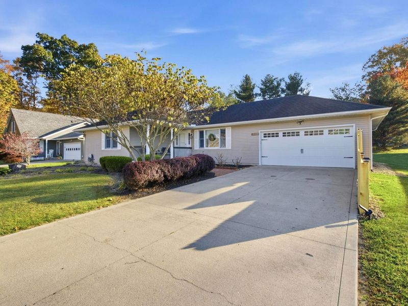 2282 Carper Street, Lancaster, OH 43130 Photo 2