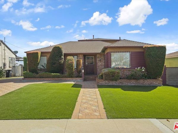 2124 W 112th Street, Los Angeles, CA 90047