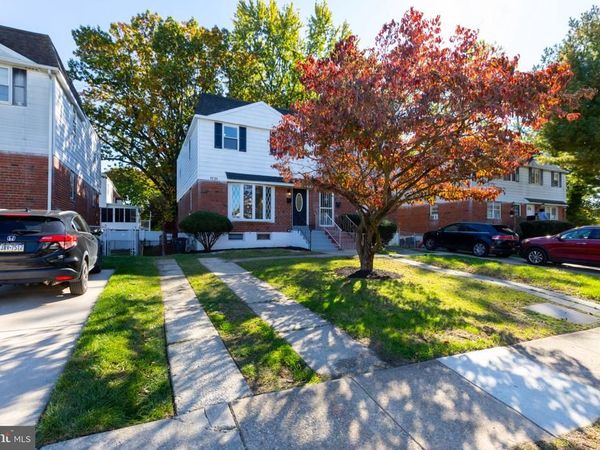 1221 LINDEN AVENUE , SHARON HILL, PA 19079