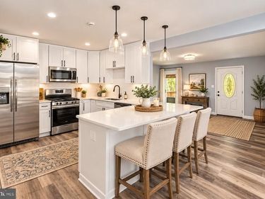 5619 COURTNEYS CORNER ROAD , SUMERDUCK, VA 22742