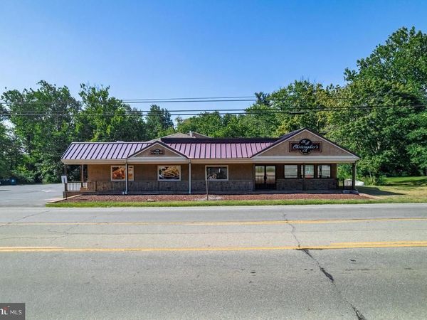 5626 W LINCOLN HIGHWAY , PARKESBURG, PA 19365