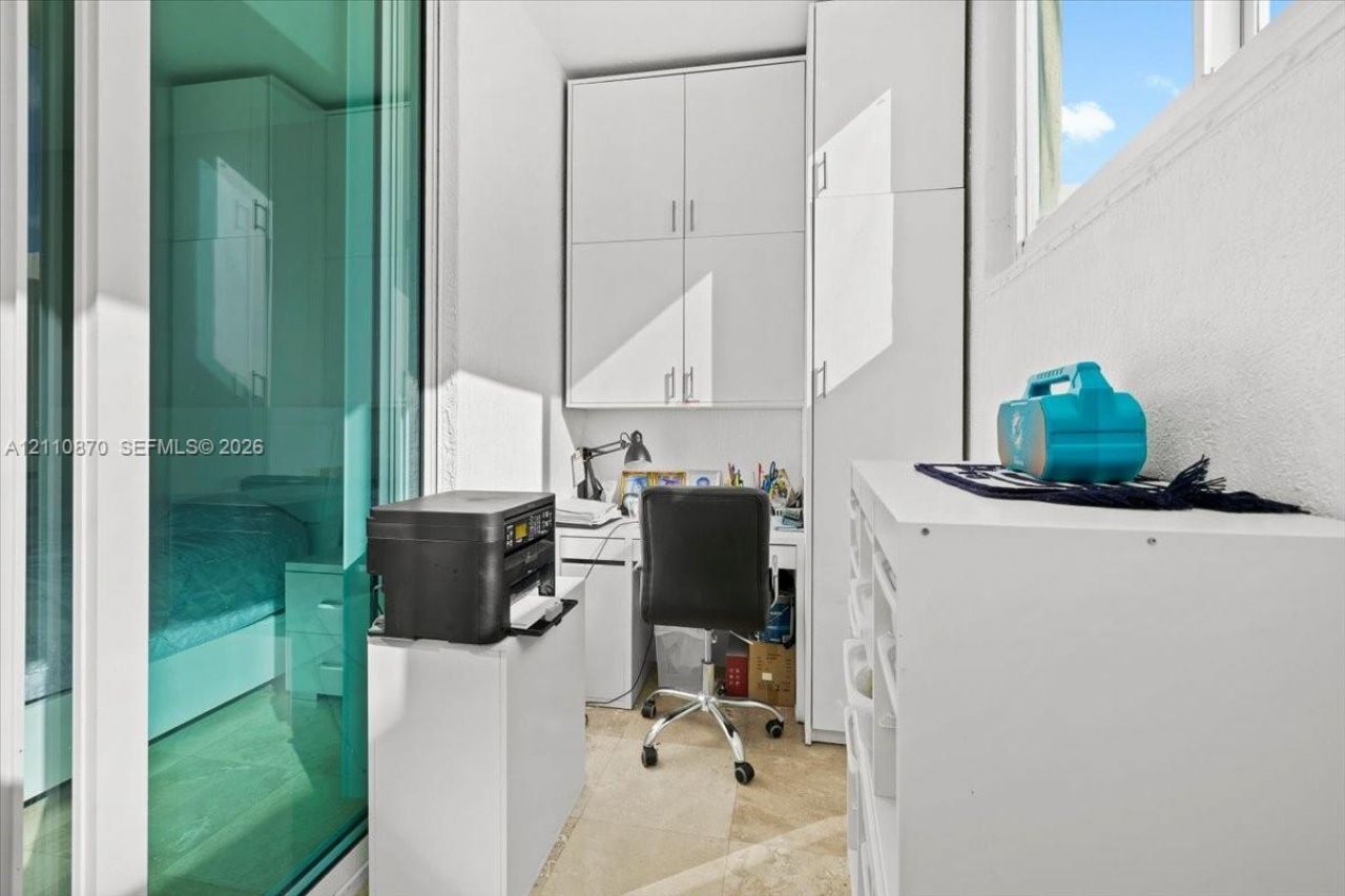 1755 E Hallandale Beach Blvd , Unit MEZ5E, Hallandale Beach, FL 33009 Photo