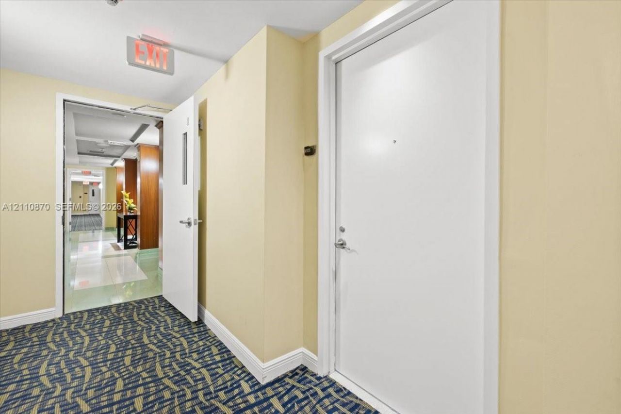 1755 E Hallandale Beach Blvd , Unit MEZ5E, Hallandale Beach, FL 33009 Photo