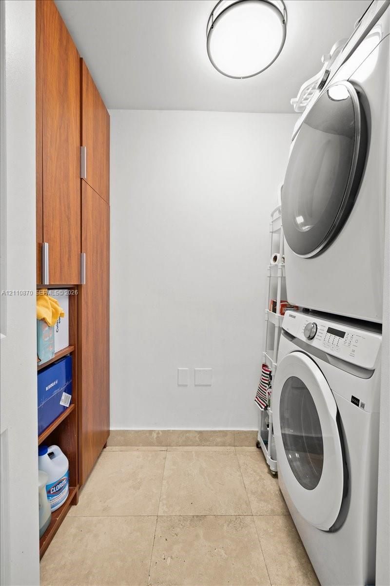 1755 E Hallandale Beach Blvd , Unit MEZ5E, Hallandale Beach, FL 33009 Photo