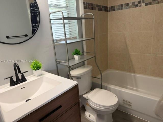 110 SE 7th St, Unit 6, Hallandale Beach, FL 33009 Photo