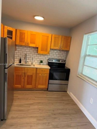 110 SE 7th St, Unit 6, Hallandale Beach, FL 33009 Photo