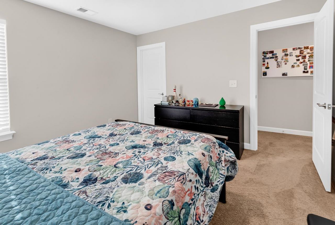 847 Cascade Loop  Photo 29