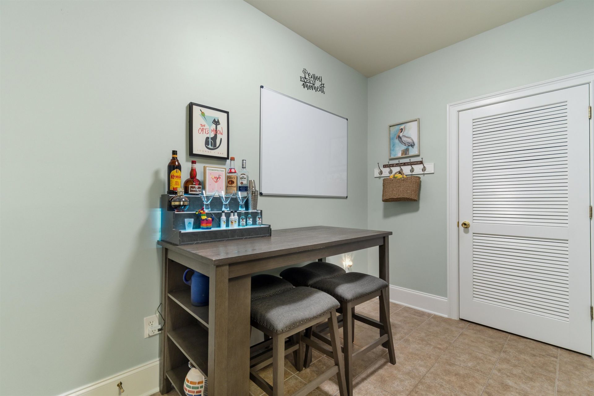 2180 Waterview Dr.  Photo 12