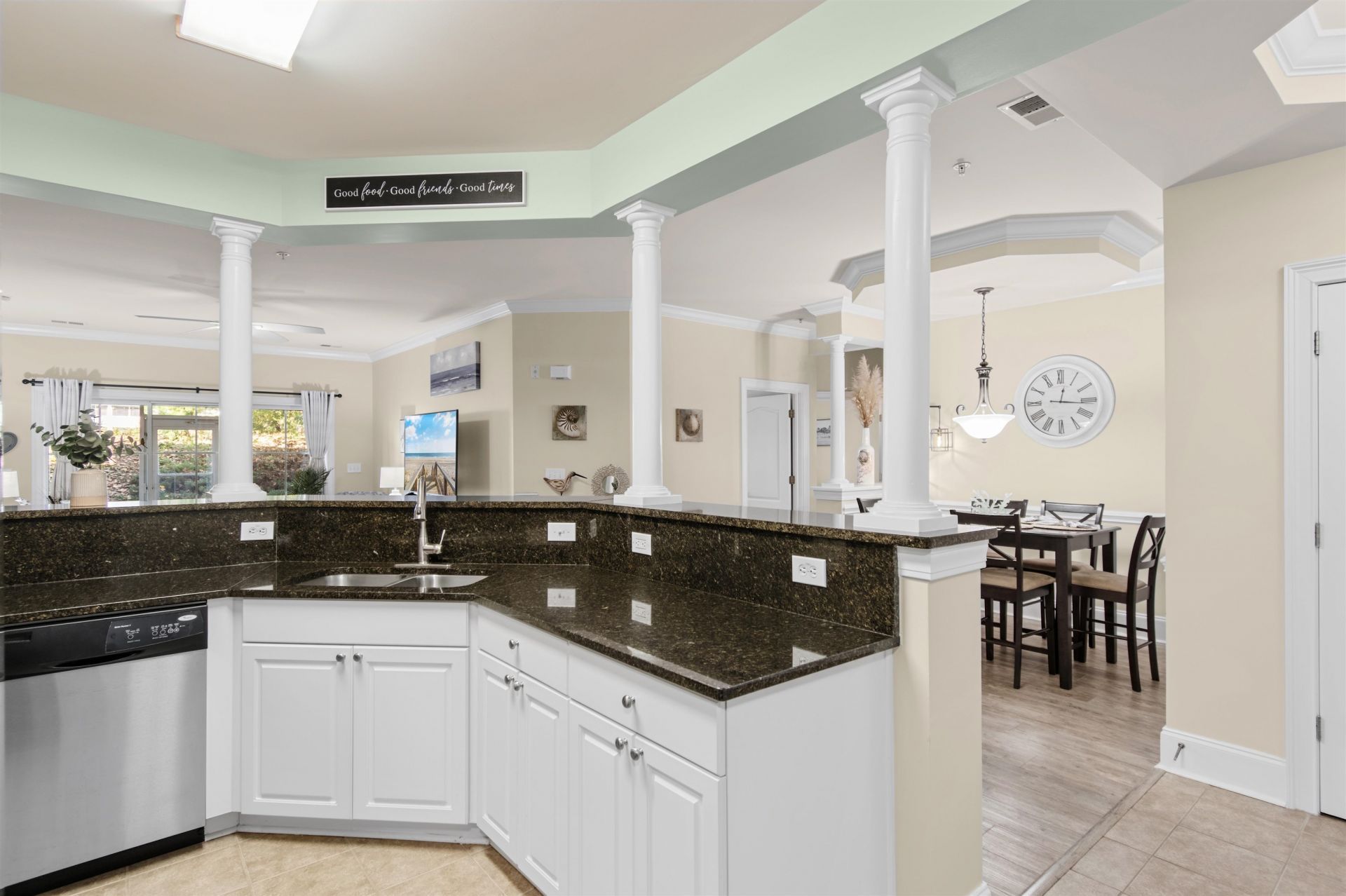 2180 Waterview Dr.  Photo 8