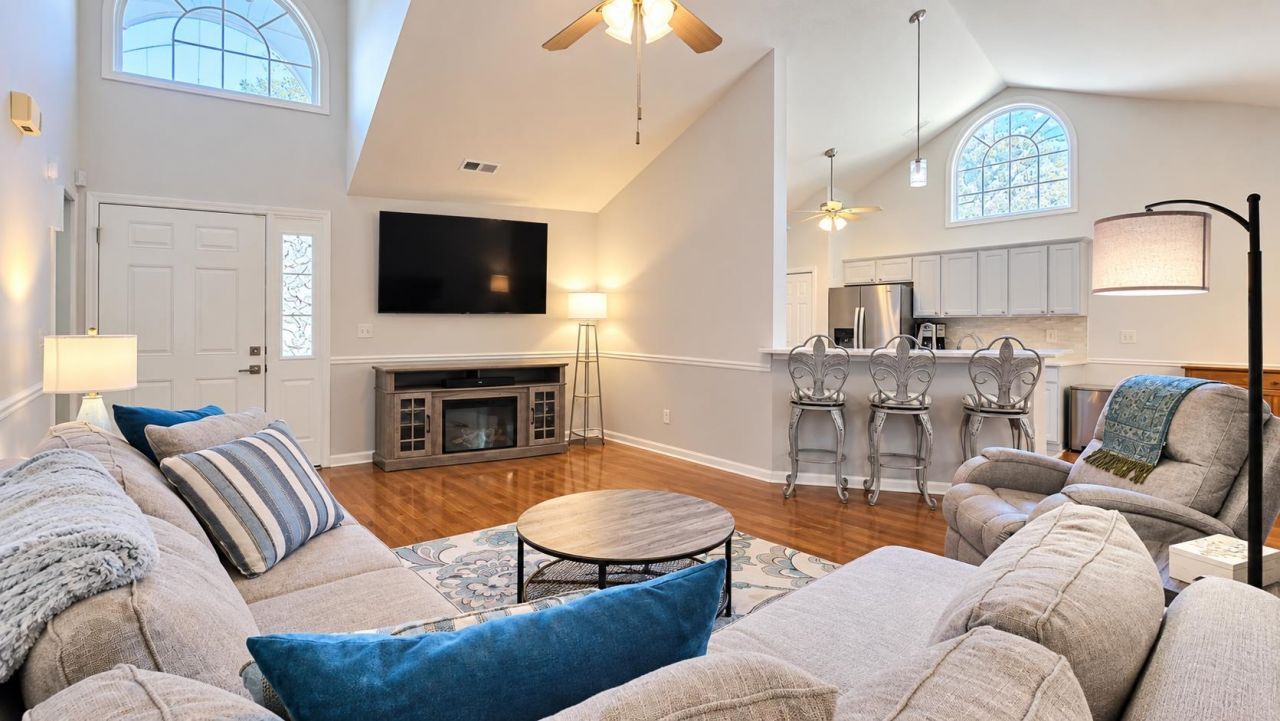 6471 Royal Pine Dr. Photo 13