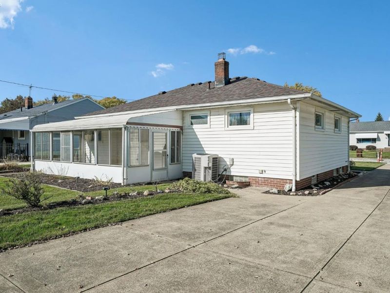 10699 Gabriella Drive, Parma, OH 44130 Photo 33