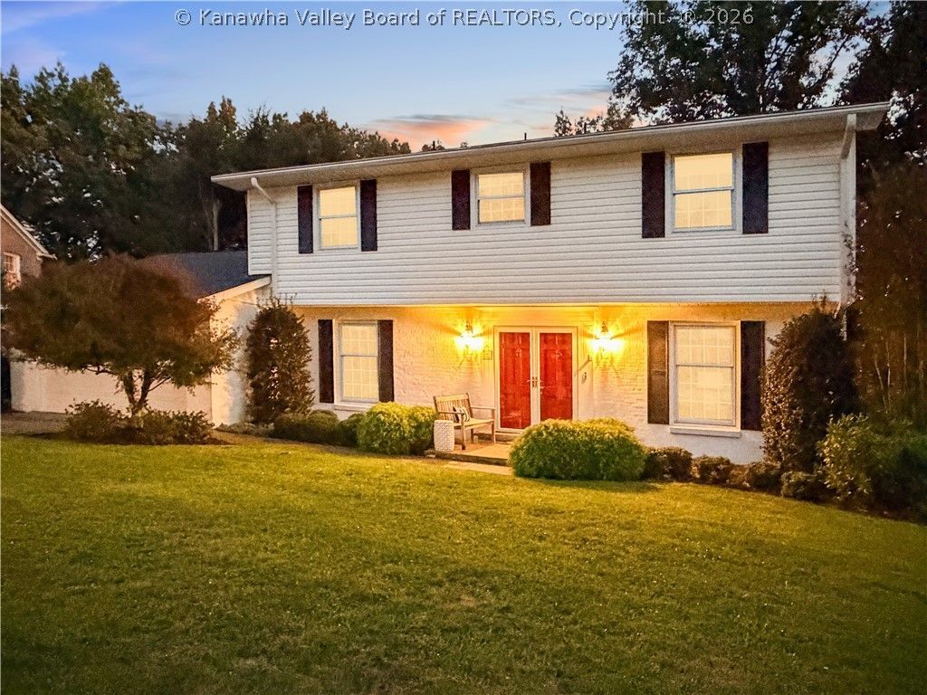 2045 Parkwood Road, Charleston, WV 25314 Main Photo