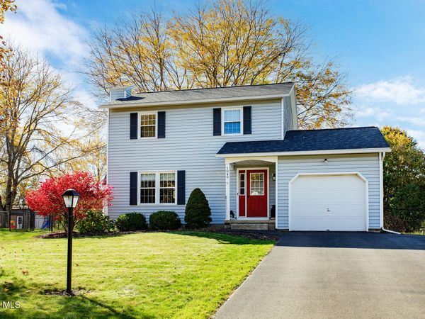 1049 Laural Lane, Malta, NY 12020