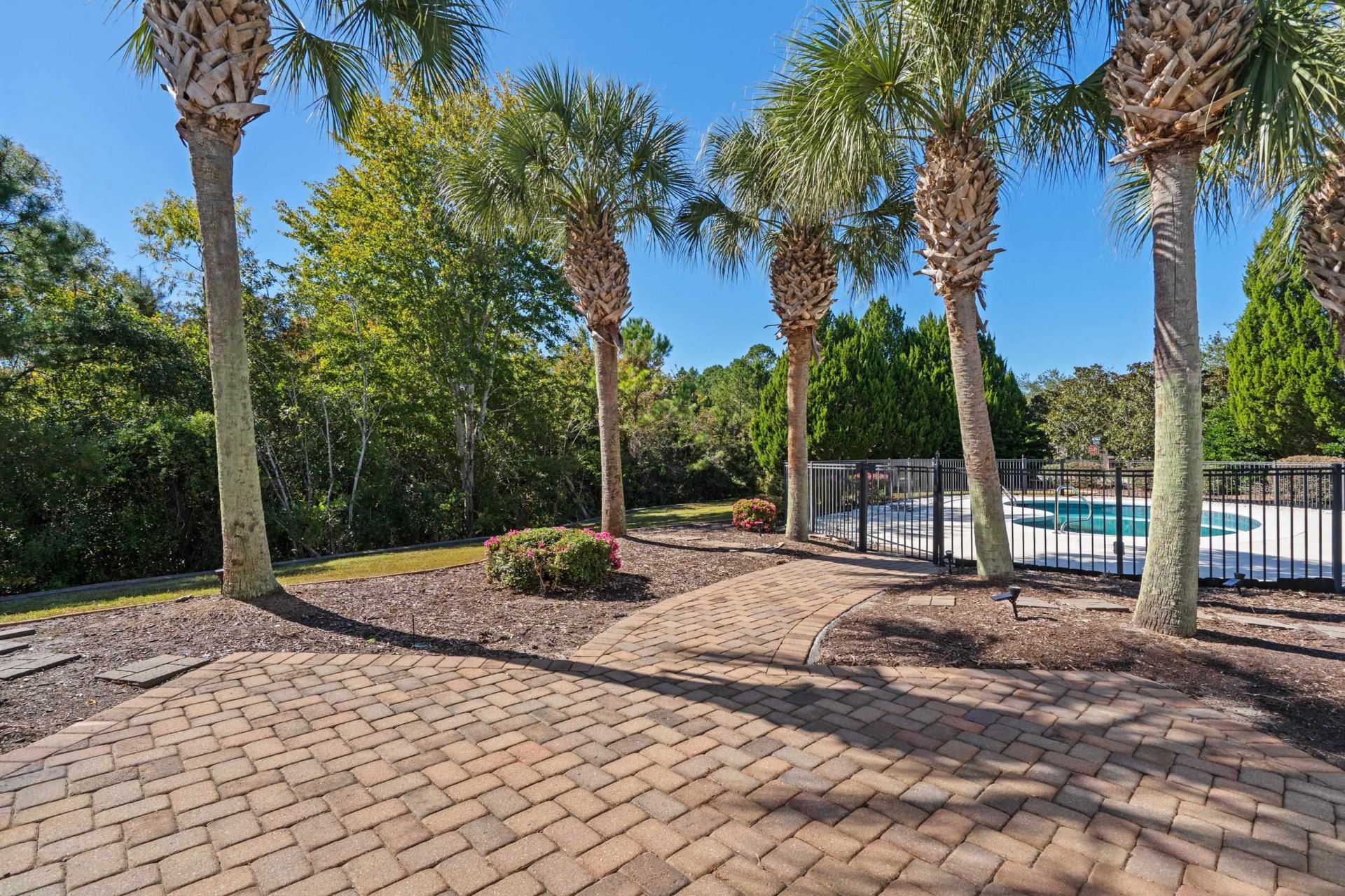 4407 Wickham Circle  Photo 31