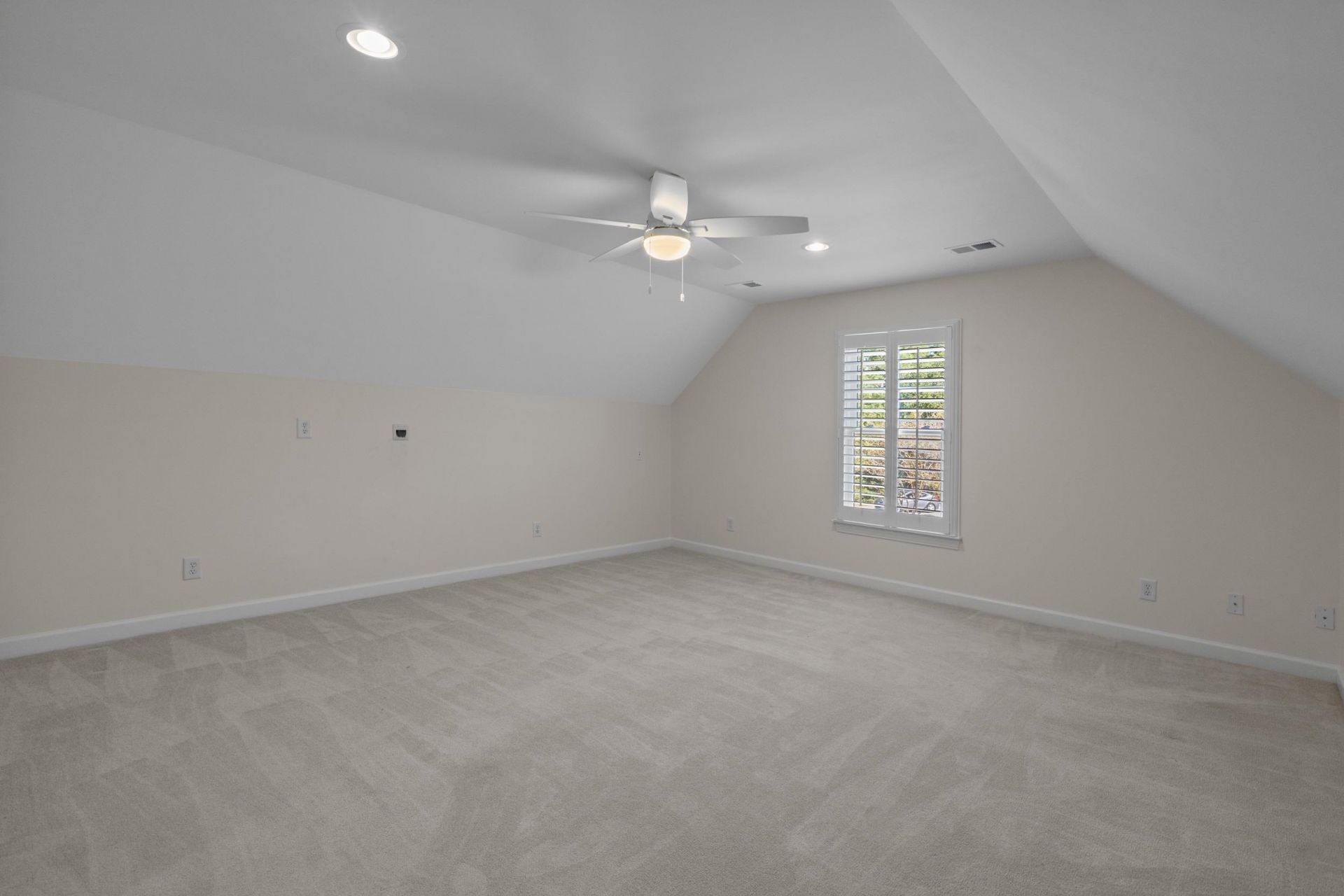 4407 Wickham Circle  Photo 43