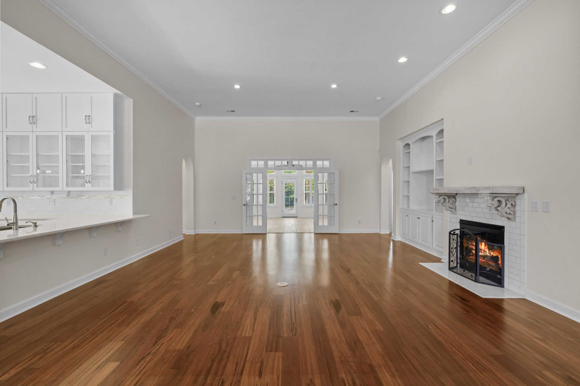 4407 Wickham Circle  Photo 5