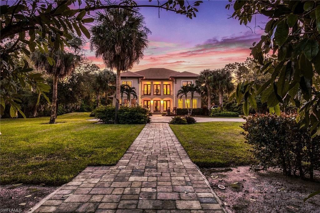 4401 3rd Ave Sw, Naples, FL 34119 Photo