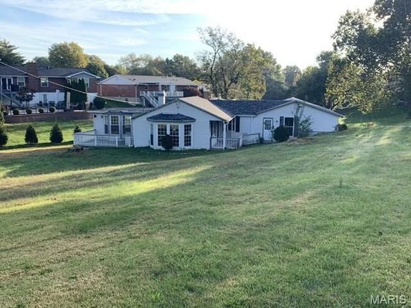 6434 Christopher Drive , Unincorporated, MO 63129