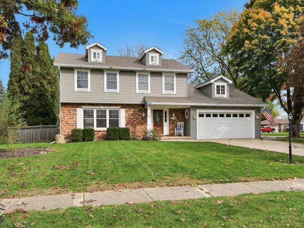 322 W Kendall Drive, Yorkville, IL 60560