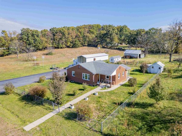 903 ENTRY SCHOOL RD, FISHERSVILLE, VA 22939