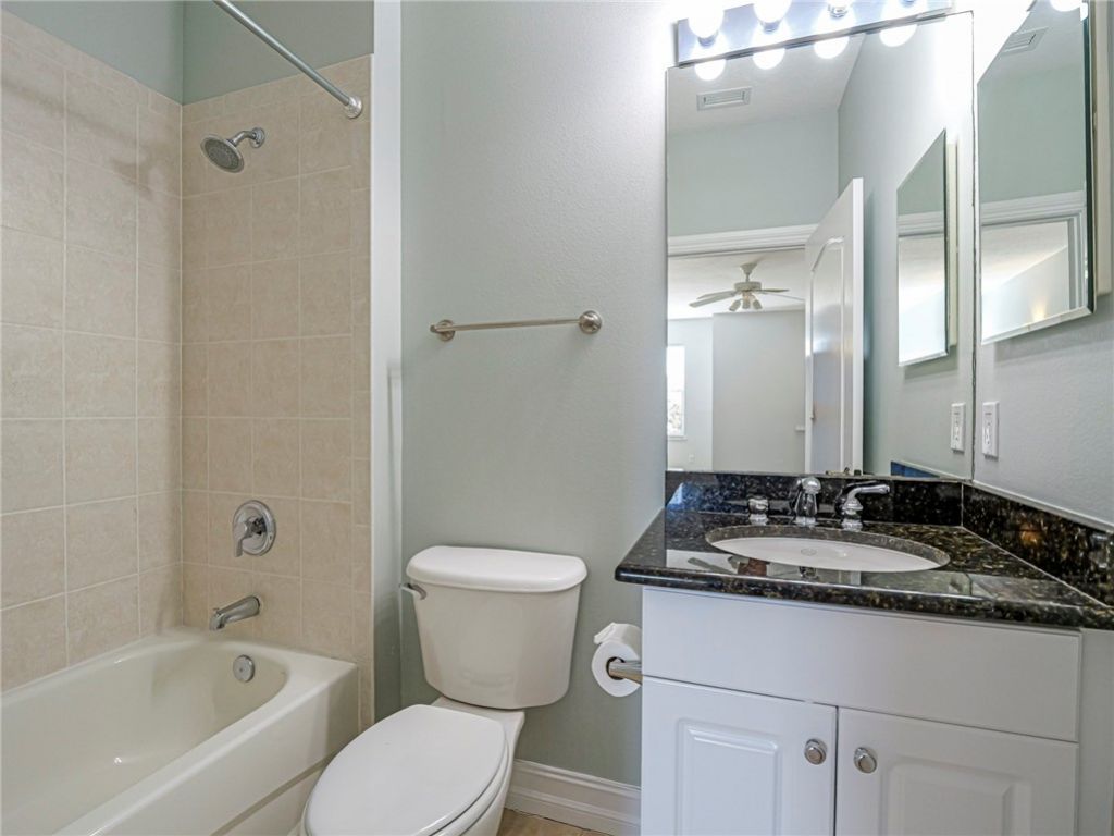 1915 Bridgepointe Circle, Unit 41, Vero Beach, FL 32967 Photo