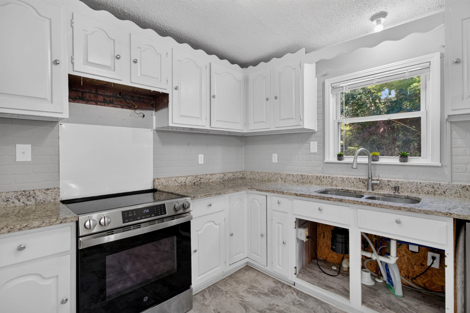 144 Butterfly Lane Photo 10