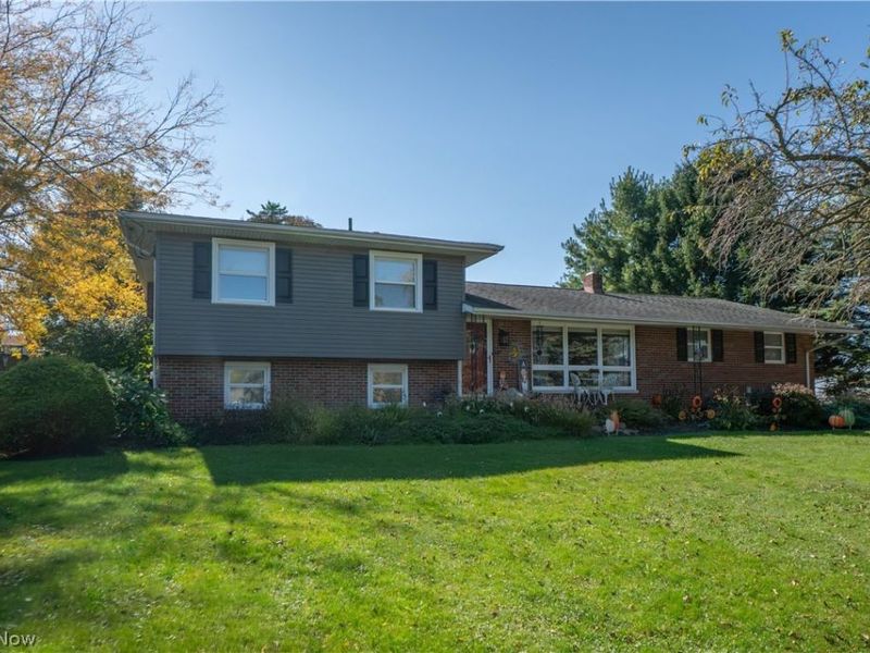 5522 Grove Street , Louisville, OH 44641 Photo 1