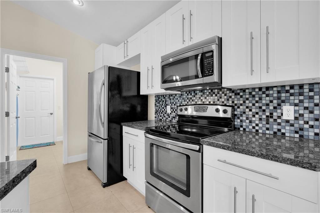 9791 Las Casas Dr, Fort Myers, FL 33919 Photo