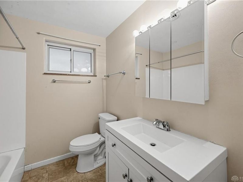 5884 Pamona Place, Dayton, OH 45459 Photo 10