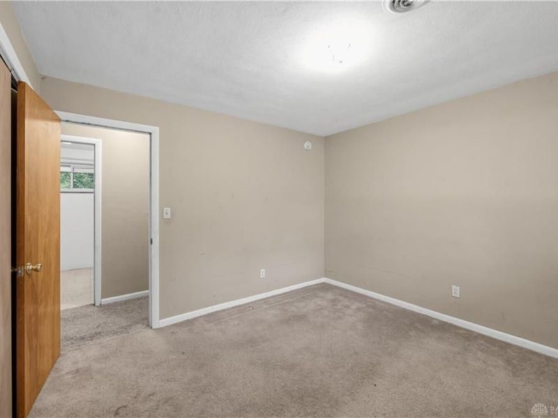 5884 Pamona Place, Dayton, OH 45459 Photo 12