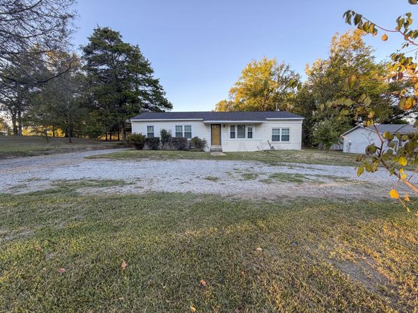 24395 Mississippi 50, West Point, MS 39773