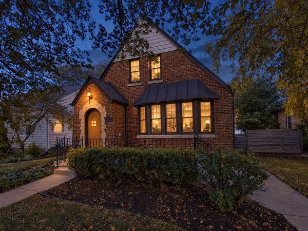 2322 S 57th St, West Allis, WI 53219