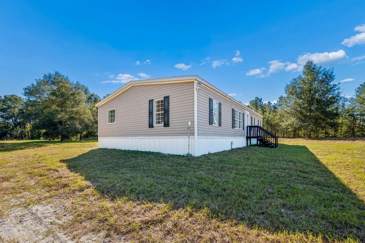 17571 NW 71st Avenue , Trenton, FL 32693 Photo
