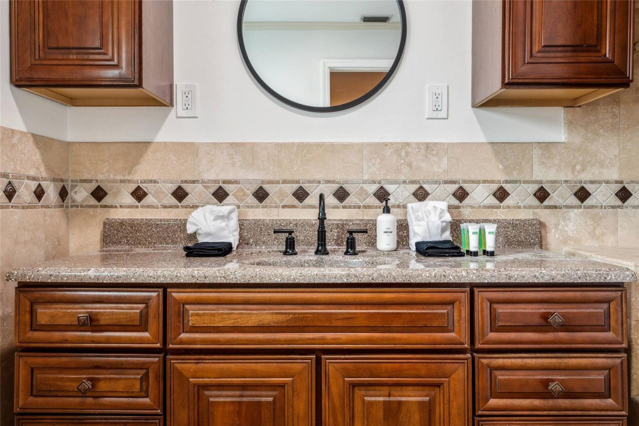 11668 83rd Avenue, Seminole, FL 33772 Photo