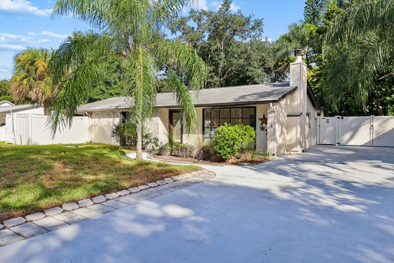 7321 Canal Boulevard , Tampa, FL 33615 Main Photo