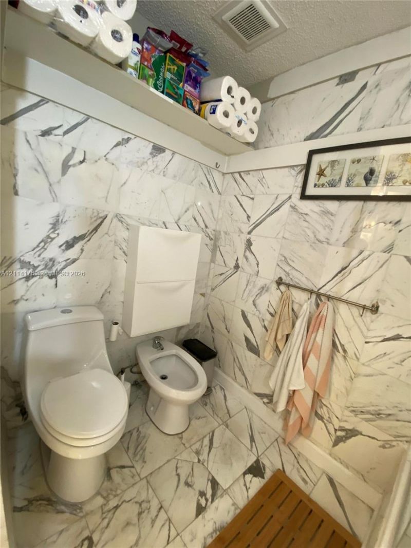 7105 W 3rd Ave , Hialeah, FL 33014 Photo
