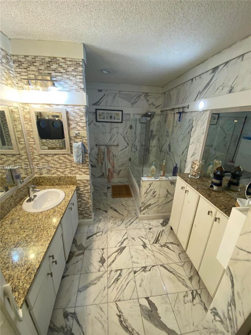 7105 W 3rd Ave , Hialeah, FL 33014 Photo
