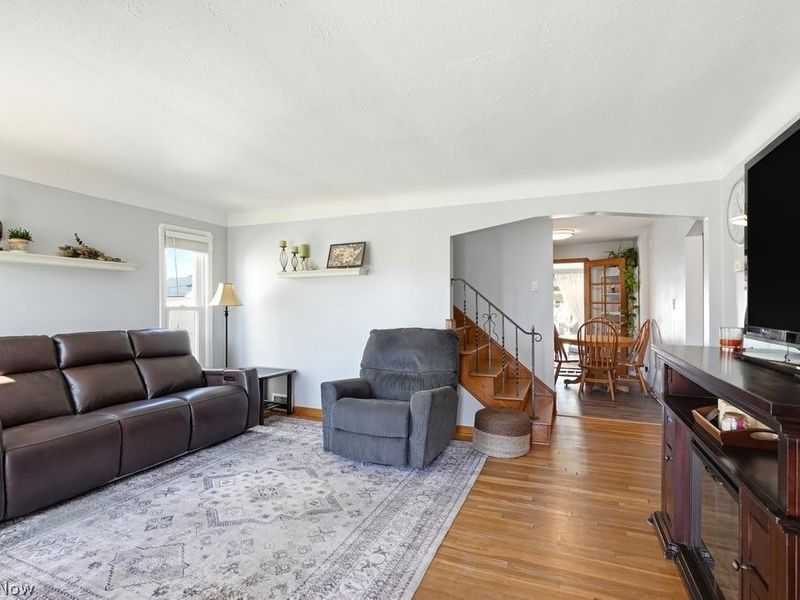 7702 Ridgefield Avenue, Parma, OH 44129 Photo 6