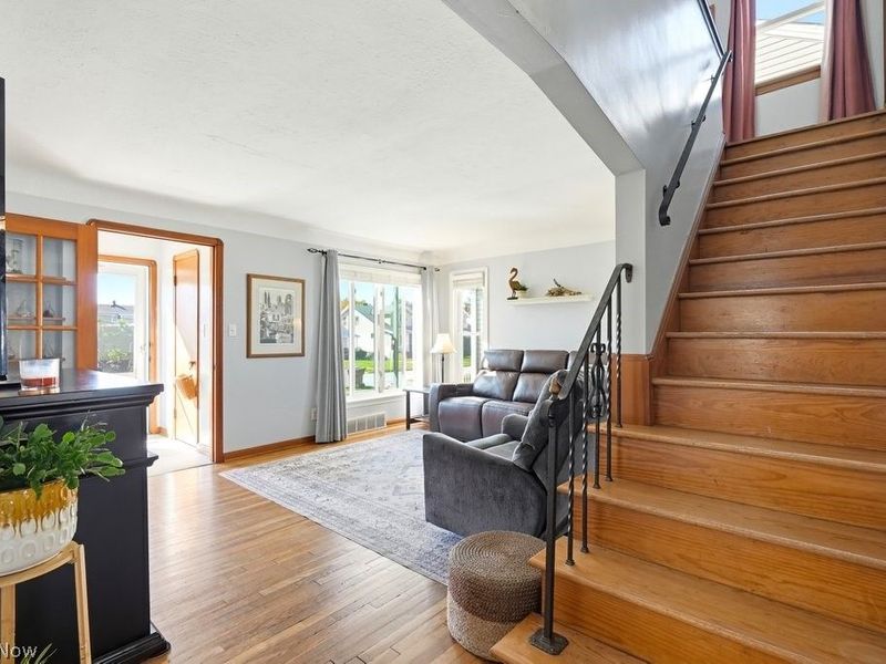 7702 Ridgefield Avenue, Parma, OH 44129 Photo 7