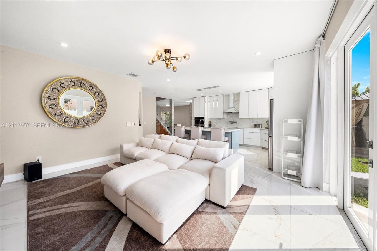 1710 NE 37th Pl, Homestead, FL 33033 Photo