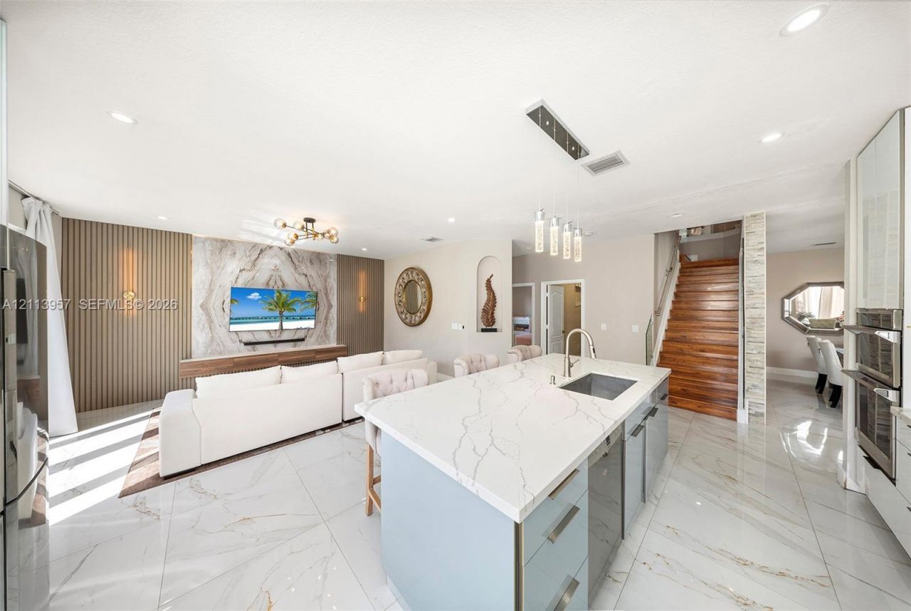 1710 NE 37th Pl, Homestead, FL 33033 Photo