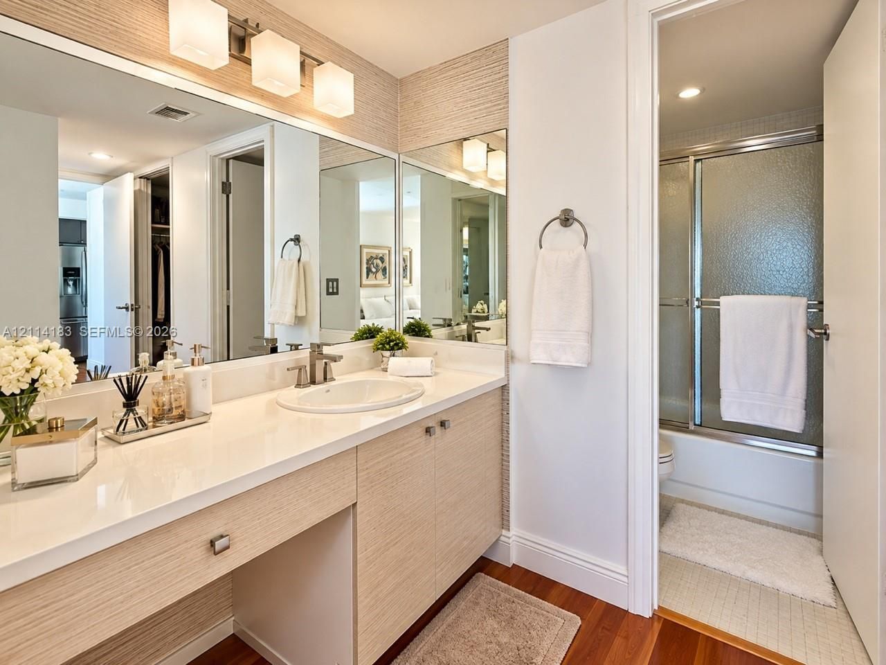 20379 W Country Club Dr , Unit 938, Aventura, FL 33180 Photo